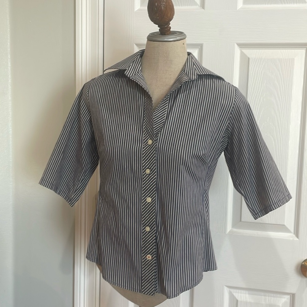 NYNE new you new energy CoolMax Poplin button up collar shirt blue white striped